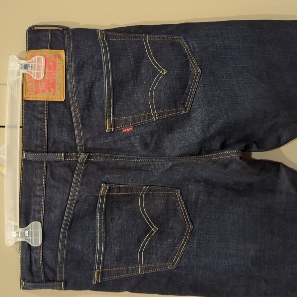 Levis 522 size w 31 and l 32